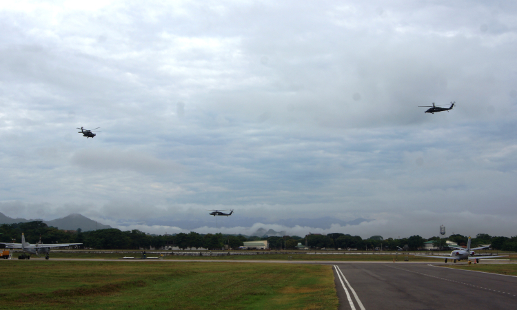 Aeronaves de la Fuerza Aérea Colombiana realizan ensayos en el Comando Aéreo de Combate No.1