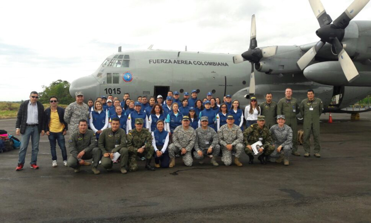 Fuerzas Militares de Colombia en Jornada de Apoyo a los habitantes de Mocoa