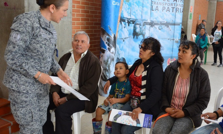 CATAM beneficia a habitantes de Fontibón en Jornada de Apoyo al Desarrollo