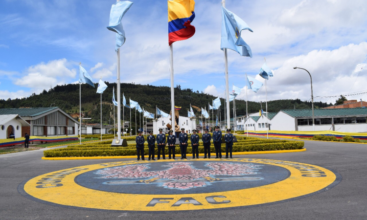 Noventa y tres años del Comando Aéreo de Mantenimiento al servicio de la nación