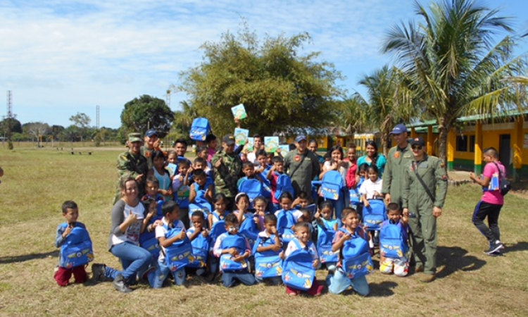 Fuerza de Tarea ARES lidera actividades de prevención de reclutamiento forzado de niños, niñas y adolescentes en el Vichada