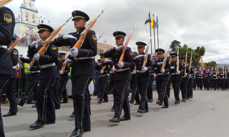 Continúa convocatoria para futuros suboficiales de la Fuerza Aérea Colombiana 