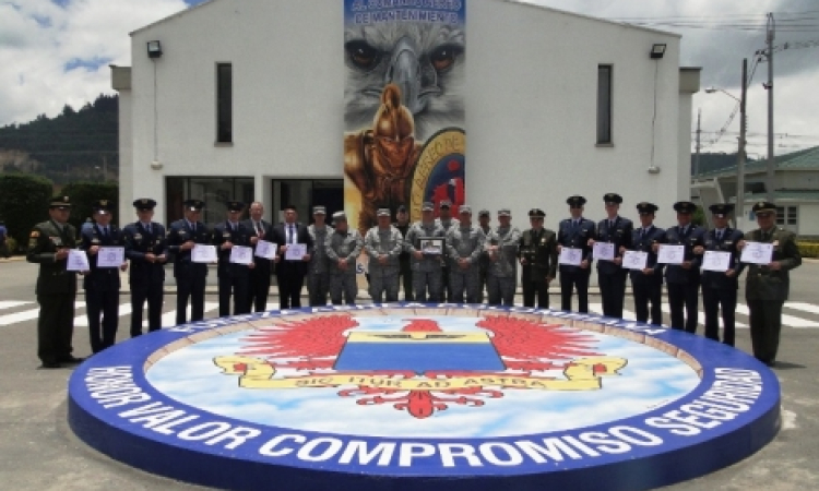 CAMAN clausura curso avanzado de materiales compuestos