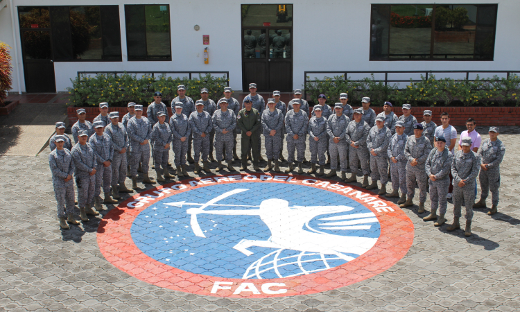 Jefe de Comando de la Fuerza Aérea Colombiana visita el GACAS