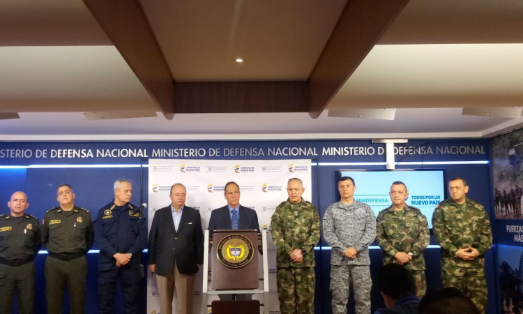 Ministro de Defensa Nacional resalta la labor operacional de la Fuerza Aérea Colombiana 