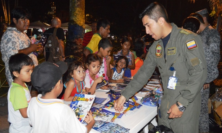 Fuerza Aérea Colombiana beneficia a más de 700 personas en el Amazonas