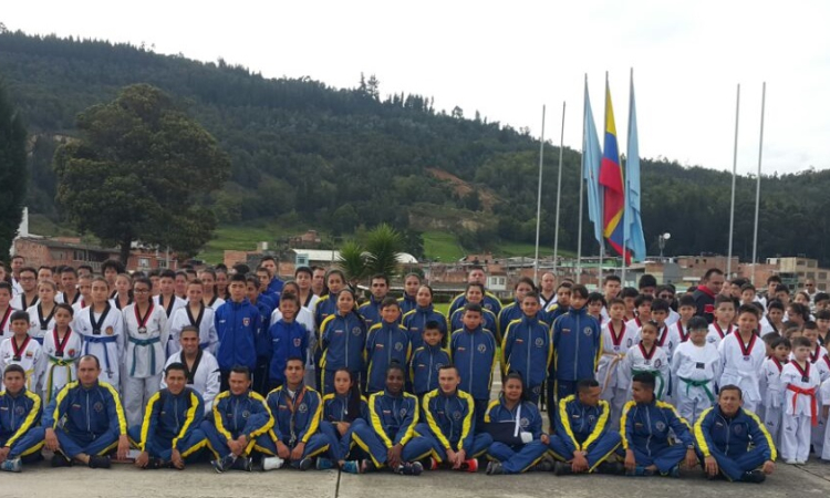 En ESUFA se entrenan los futuros campeones de Taekwondo