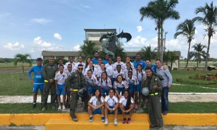  Selección Colombia femenina de fútbol Sub 20 visita el CACOM 3