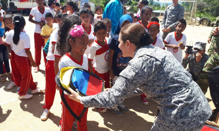 Fuerza Aérea Colombiana lidera Jornada de Apoyo al Desarrollo en Mocoa