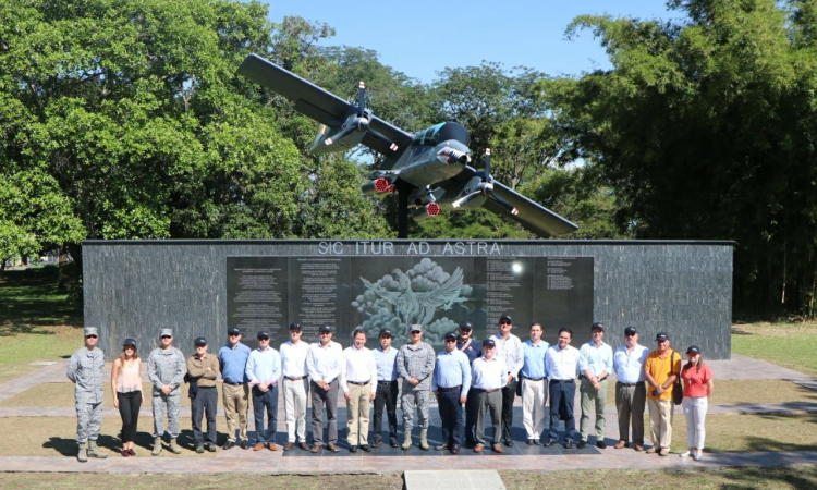 Fuerza Aérea demostró capacidades institucionales ante empresarios del país