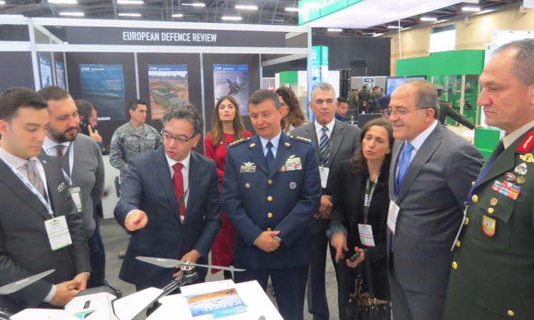 Comandante de la Fuerza Aérea participó en la apertura de Expodefensa 2017        