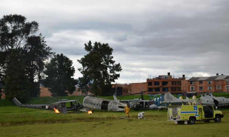 Simulacro de accidente aéreo en Caman 