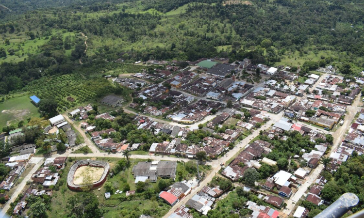 Fuerza Aérea Colombiana realiza sobrevuelos en apoyo a la ola invernal en Tolima 