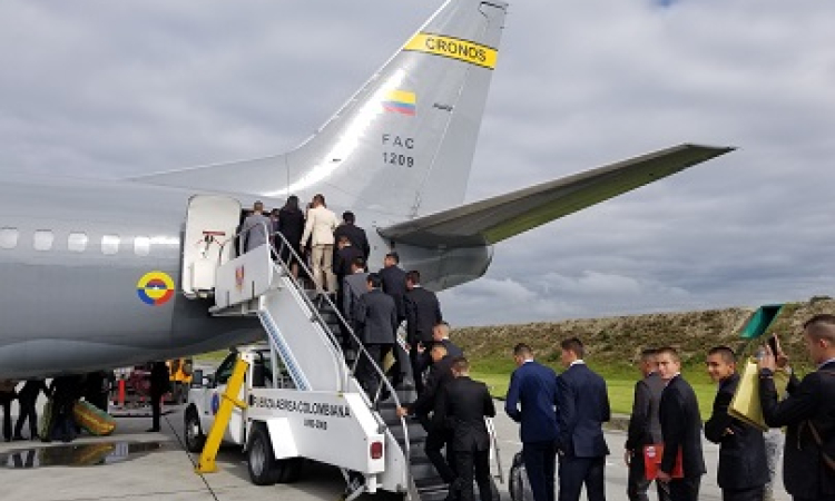 CATAM transportó jóvenes colombianos que inician su carrera en la Fuerza Aérea Colombiana.