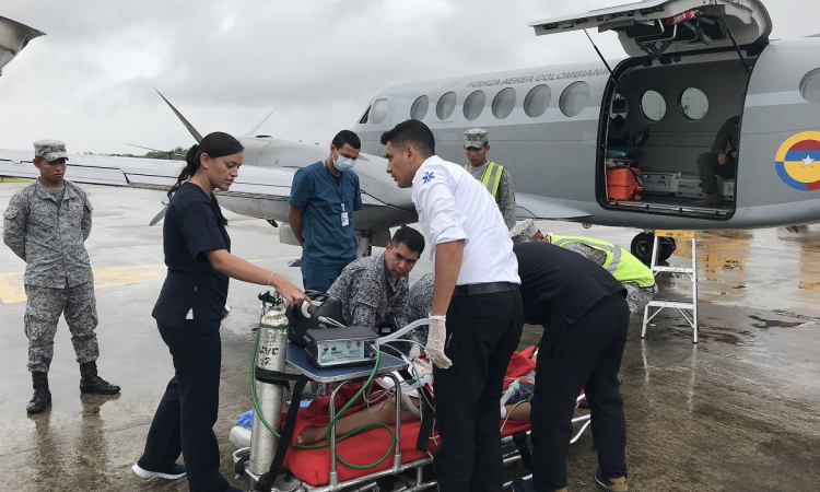 Fuerza Aérea Colombiana realizó traslado aeromédico de una mujer en delicado estado de salud