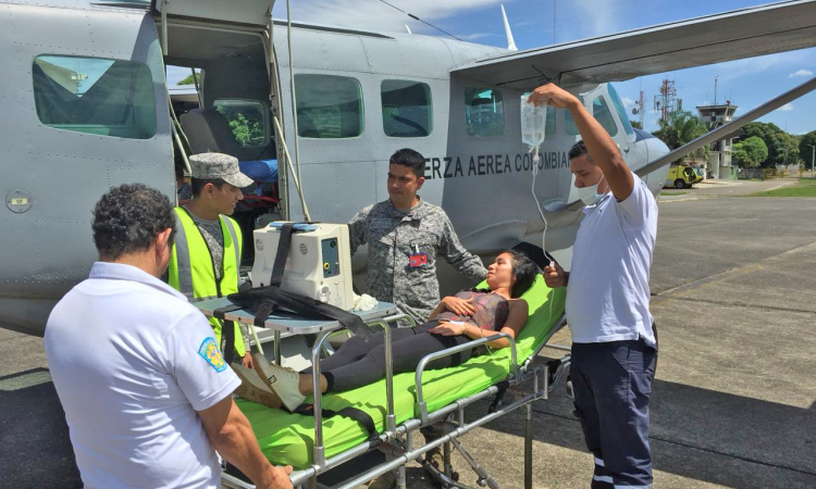 Fuerza Aérea Colombiana realiza traslado aeromédico de menor con apendicitis