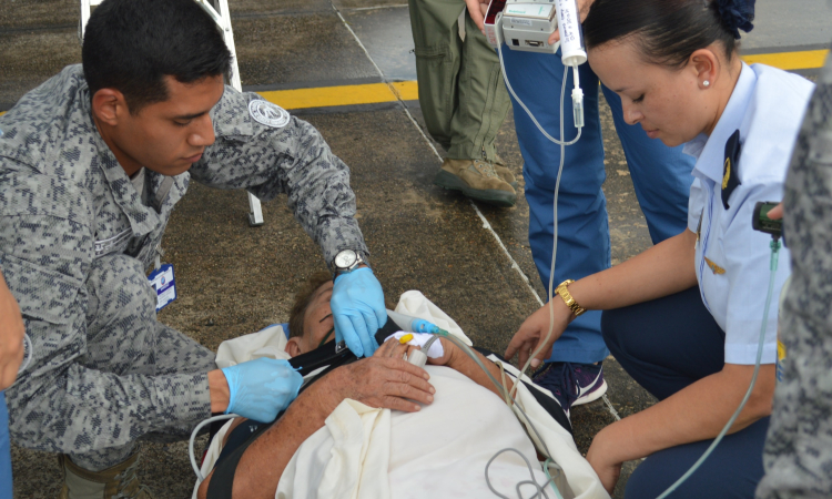 Fuerza Aérea Colombiana realiza  traslado aeromédico en Leticia