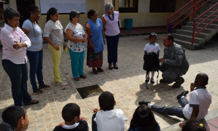 Fuerza Aérea comprometida con la población estudiantil en el Valle del Cauca