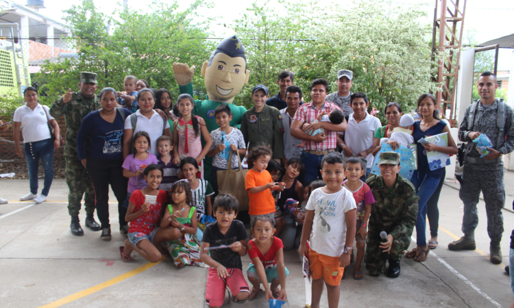 GACAS participa en evento para prevenir el peligro aviario