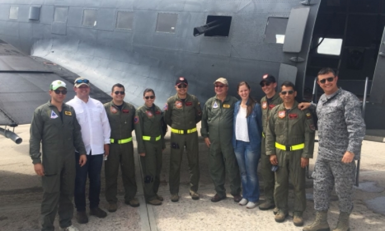 Ministro de Defensa realizó vuelo abordo del poderoso AC-47T Fantasma