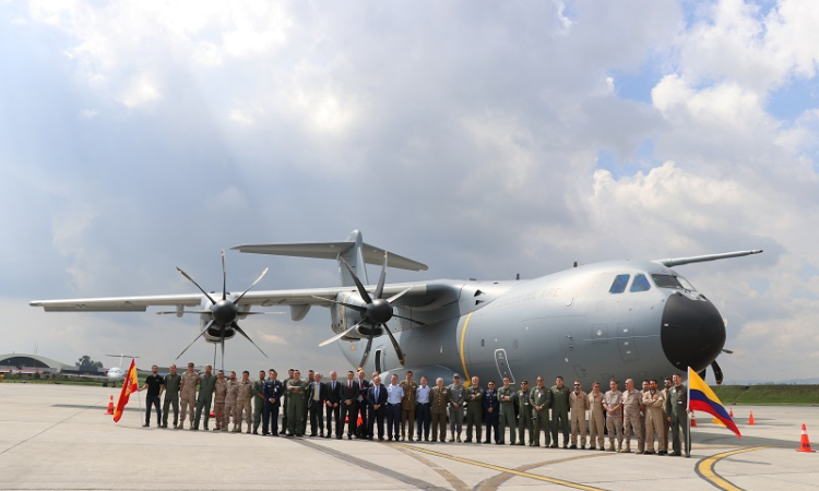 A-400 el avión táctico y estratégico más moderno de Airbus llega a Colombia