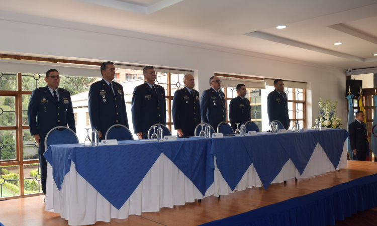 Escuela de Posgrados FAC realizó ceremonia militar por su Aniversario No. 58