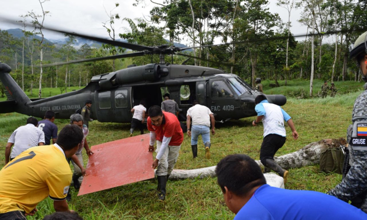 La Fuerza Aérea Colombiana y la Fundación Puentes de la Esperanza llevan desarrollo al departamento del Cauca