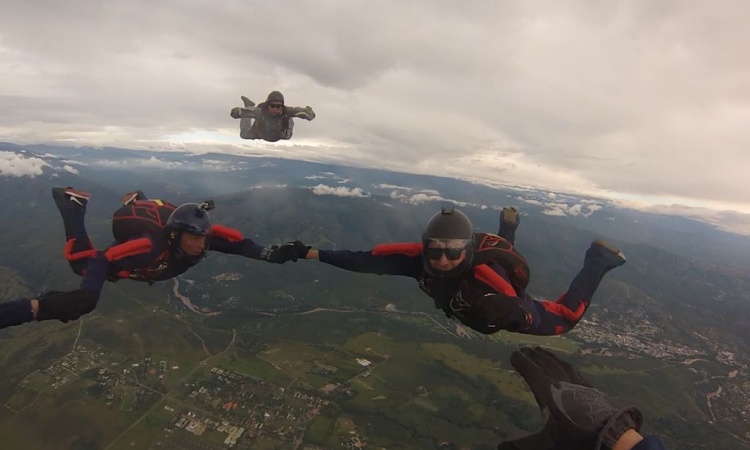 110 paracaidistas de la Fuerza Aérea Colombiana participan en ejercicio conjunto y binacional