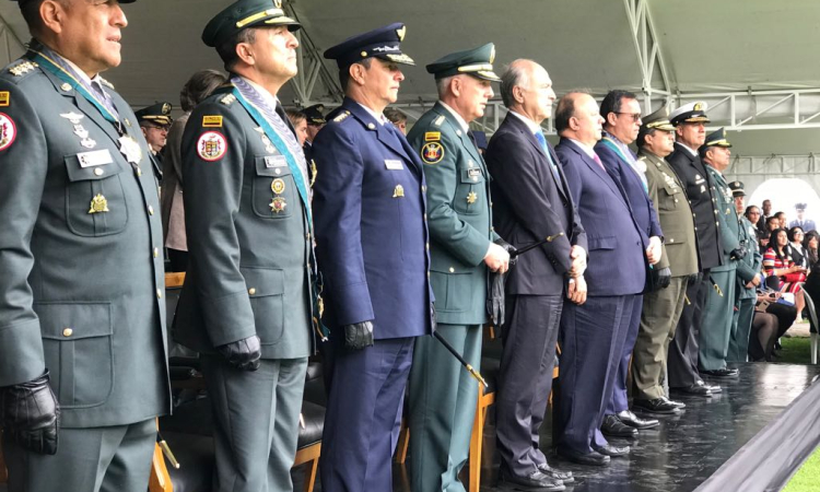 General Bueno acompaña celebración Aniversario Ministerio de Defensa Nacional