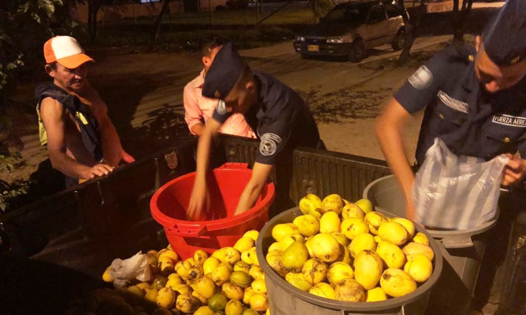 Base Aérea de Palanquero realiza donación de alimentos a población vulnerable del Magdalena Centro