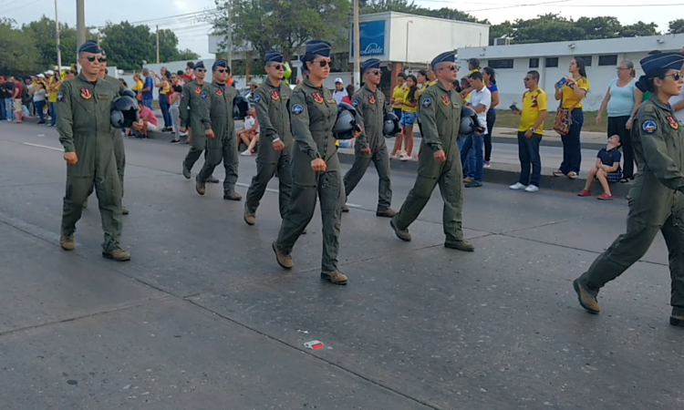 Las Fuerzas Militares de Colombia y la Policía engalanan a la ciudad de Barranquilla