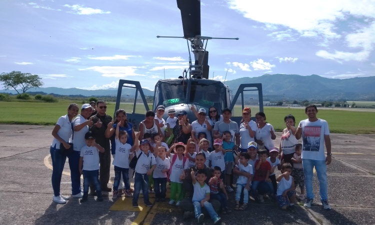 Base Aérea de Palanquero recibió la visita de la “Fundación niños del Sol”