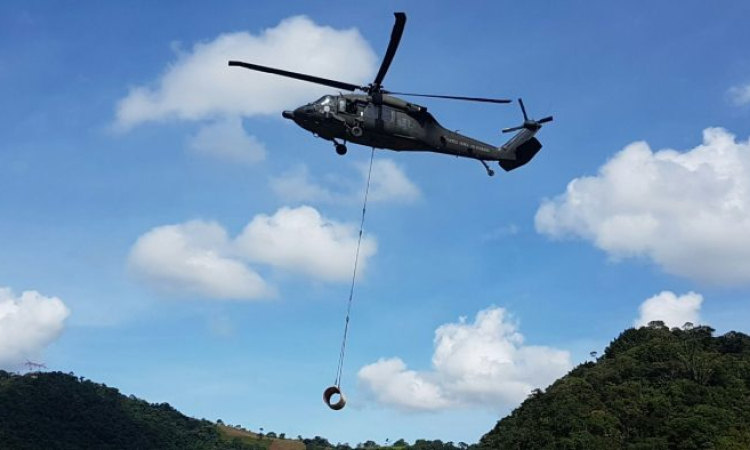 Fuerza Aérea transportará material para reparación de acueducto de Villavicencio