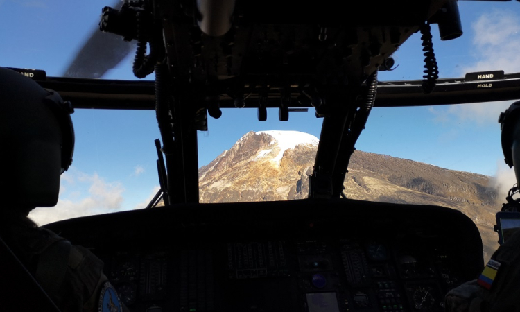 Fuerza Aérea apoya la búsqueda y rescate de mujer accidentada en el Nevado del Tolima