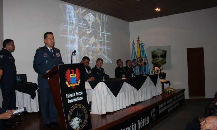 Escuela de Inteligencia Aérea celebró su vigésimo aniversario