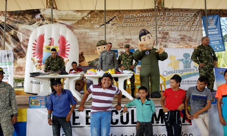 Fuerzas Militares beneficiaron a más de 2.700 personas en Jornada de Apoyo al Desarrollo en Puerto Carreño, Vichada.