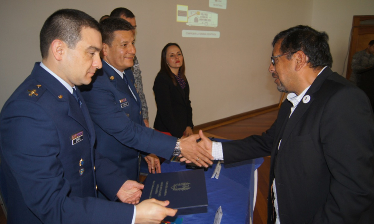 Fuerza Aérea realiza primer encuentro de la industria del  Sector Aeronáutico Colombiano 