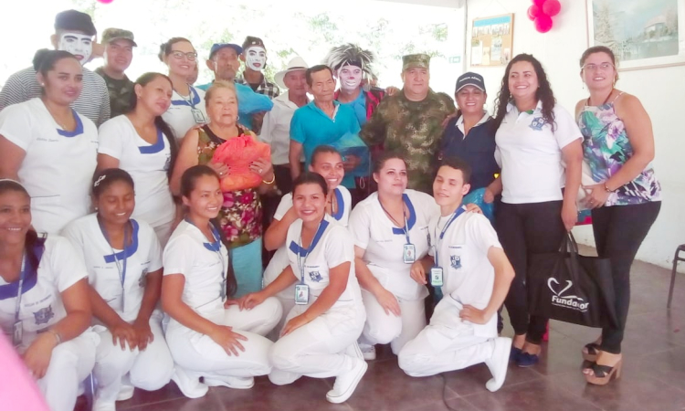 Fuerzas Militares brindaron alegría a adultos mayores de Villavicencio