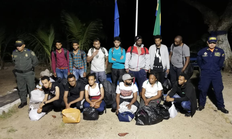 Autoridades rescatan 14 inmigrantes en el Golfo de Urabá