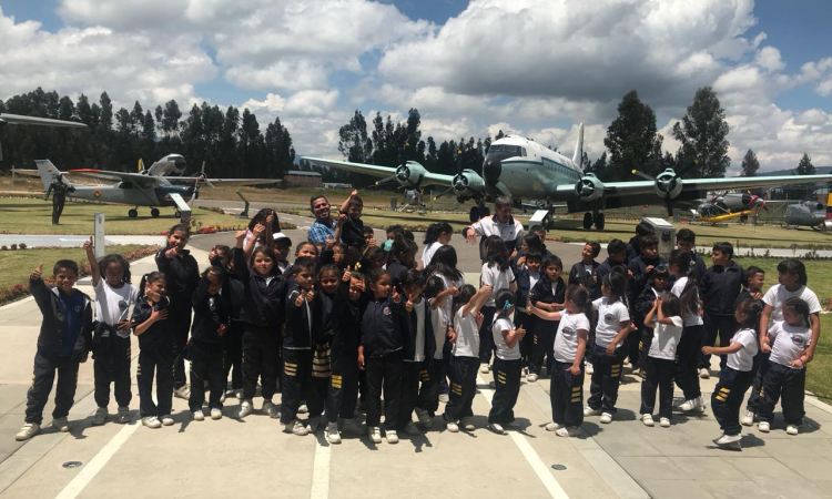 Fuerza Aérea Colombiana con sentido de Responsabilidad Social