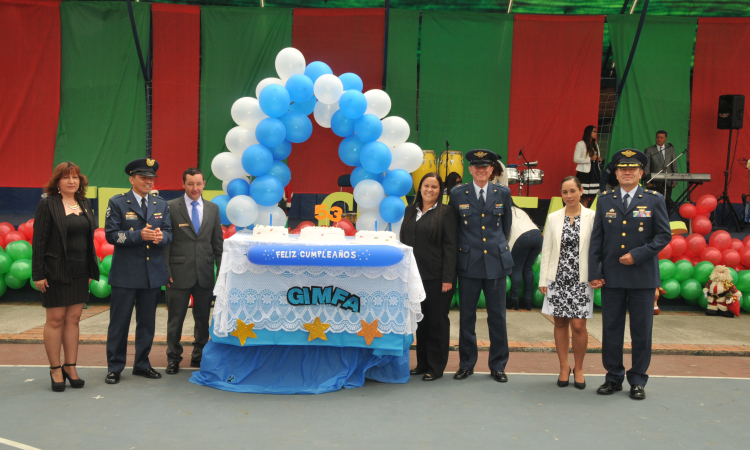 Gimnasio Militar FAC celebra el Quincuagésimo Tercer Aniversario de creación
