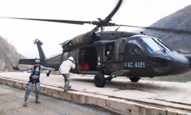 Como medida de contingencia permanece en Hidroituango helicóptero Ángel de la Fuerza Aérea