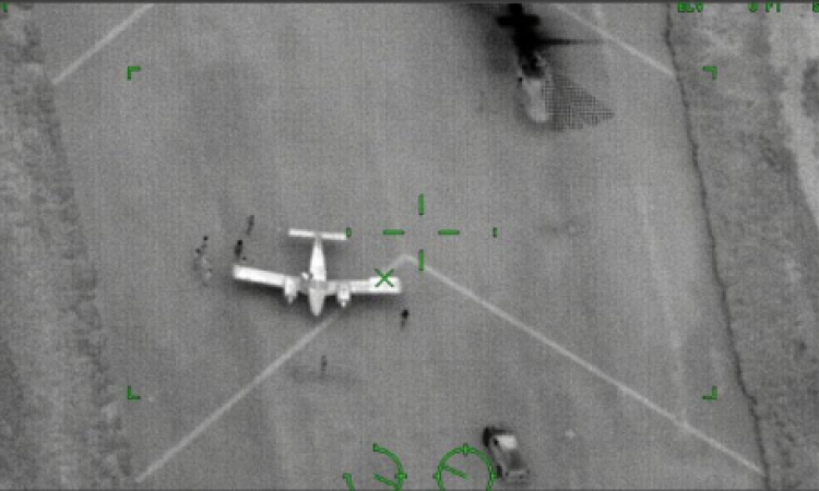 Aeronave ilegal es interceptada y obligada a aterrizar por aviones de combate en La Guajira