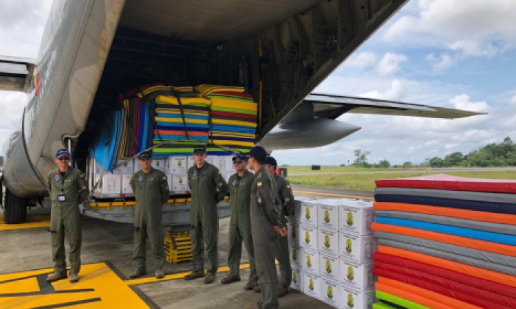 Primera ayuda humanitaria para comunidades afectadas en Chocó fue transportada por la Fuerza Aérea 