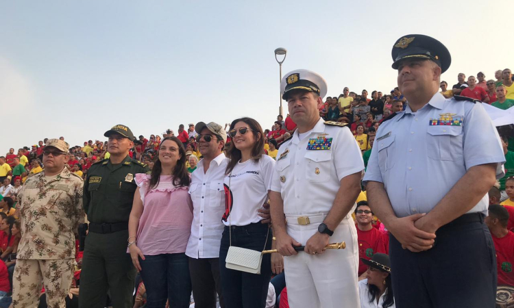 La Fuerza Aérea Colombiana surcó los cielos de Barranquilla en sus 206 años