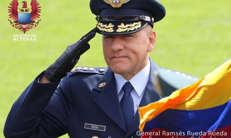 Comandante de la Fuerza Aérea recibió el grado de General