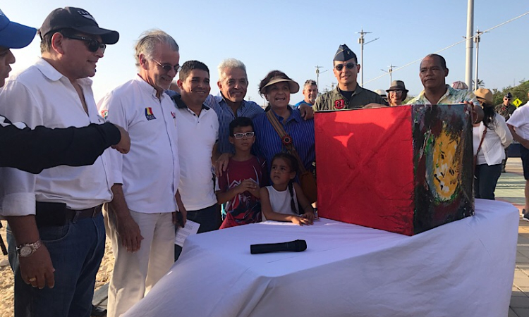 100 años del correo aéreo y de la Fuera Aérea Colombiana se conmemoraron en las playas de Puerto Colombia