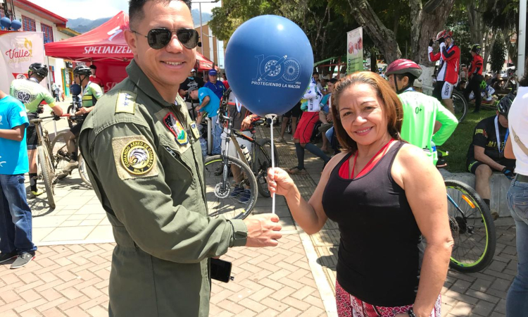 La Fuerza Aérea Colombiana Participó en la carrera “Rutas por La Paz” 
