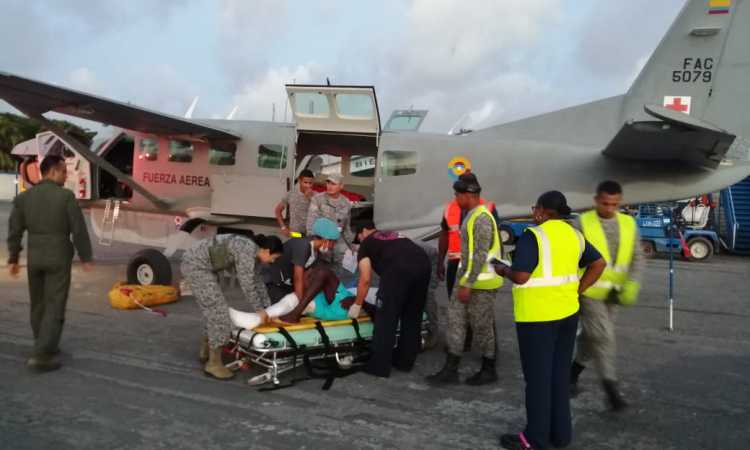 Dos providéncianos víctimas de un accidente de tránsito fueron asistidos por la Fuerza Aérea Colombiana