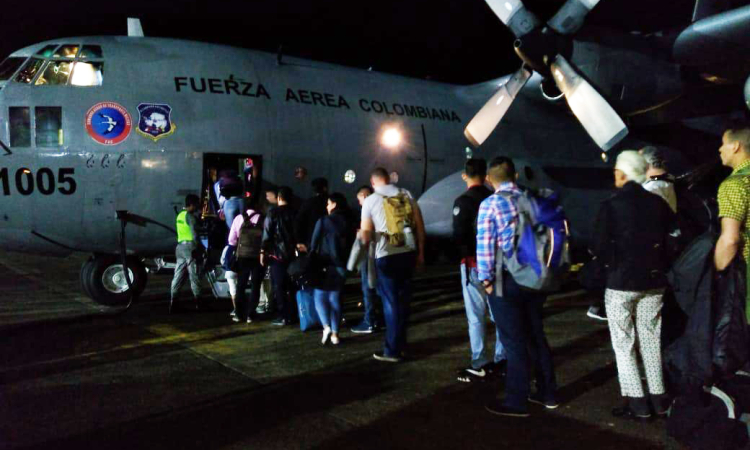 Puente aéreo humanitario y pista de aterrizaje para aeronaves civiles, anuncia la Fuerza Aérea Colombiana en el Meta
